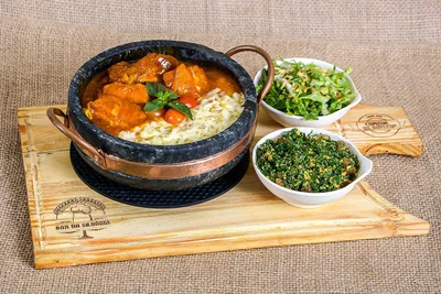 Tesouro caipira com encanto da horta